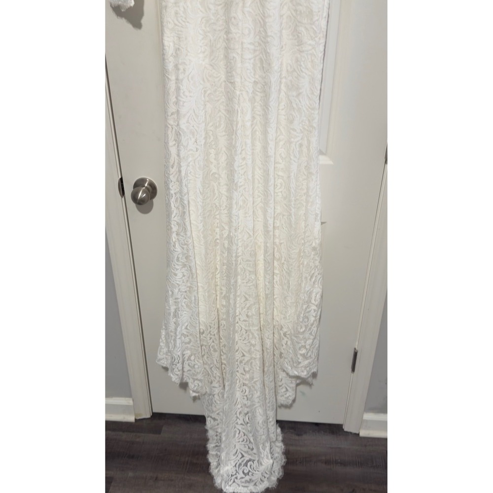 NWT Gorgeous Soft White Lace Long Sleeve Open Back Wedding Dress with Train - Picture 12 of 15
